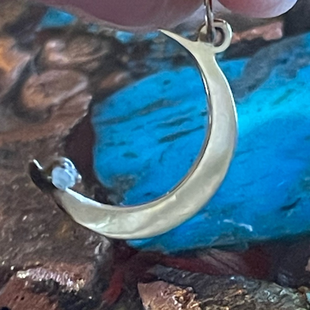 14K Yellow Gold Crescent Moon with Diamond Accent 🌙✨ - Picture 7 of 8